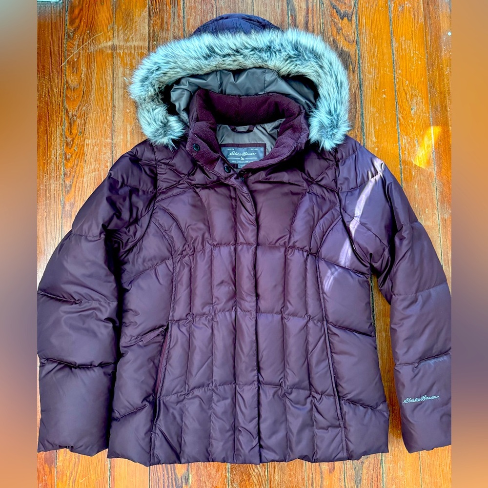 Eddie Bauer Down Puffer w/Fur Trim Hood - Women's L